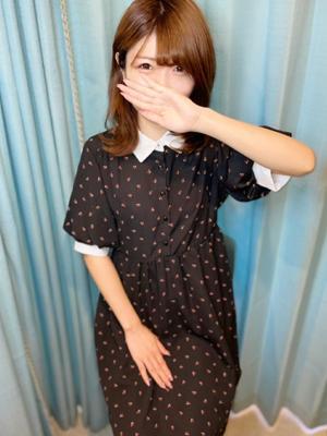 なこ　アイドル系美少女